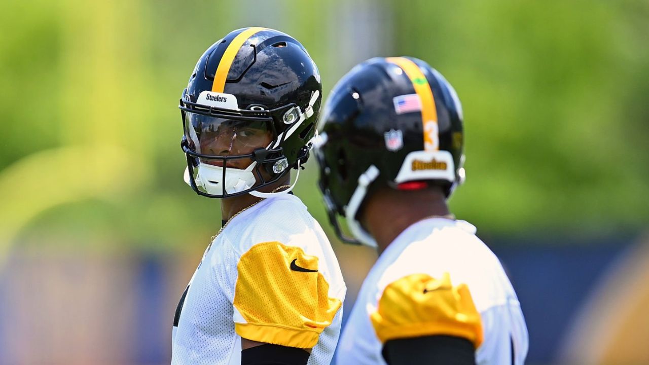 Controversia en Steelers: ¿Justin Fields o Russell Wilson como titular?