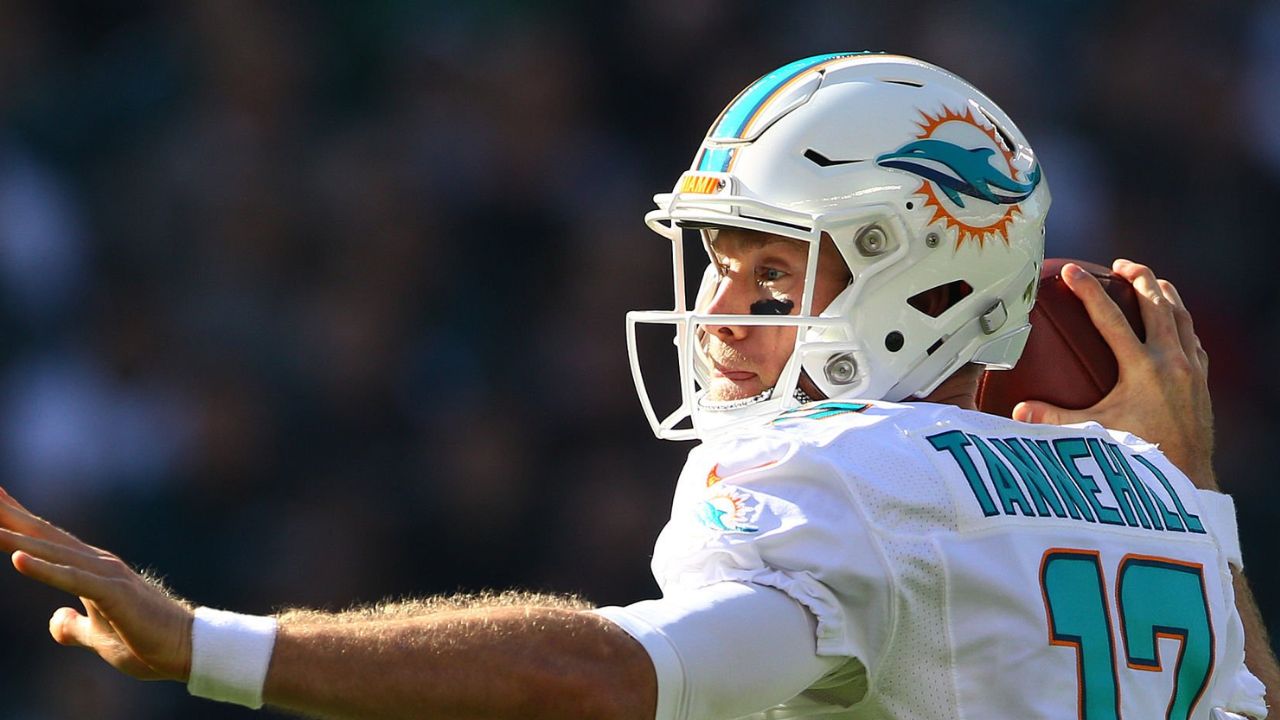 5 quarterbacks para los Dolphins tras conmoción de Tua Tagovailoa