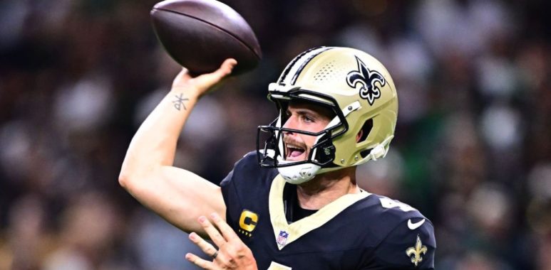 QB Derek Carr, New Orleans Saints