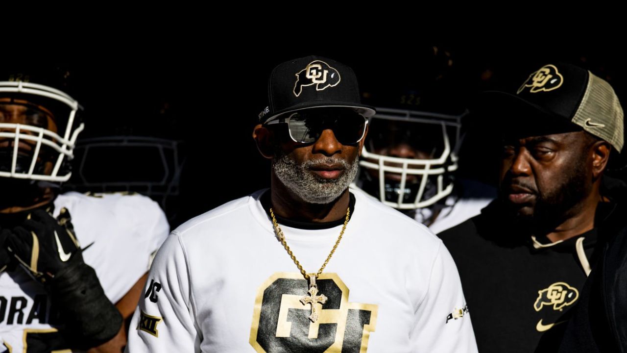 ¿Deion Sanders debe suplir a Mike McCarthy como head coach de los Cowboys en 2025?