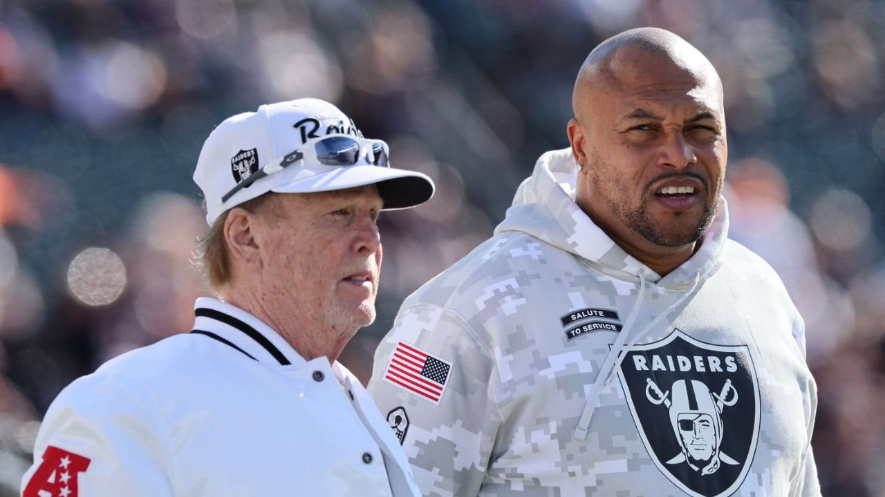 5 head coaches para reemplazar a Antonio Pierce en los Raiders