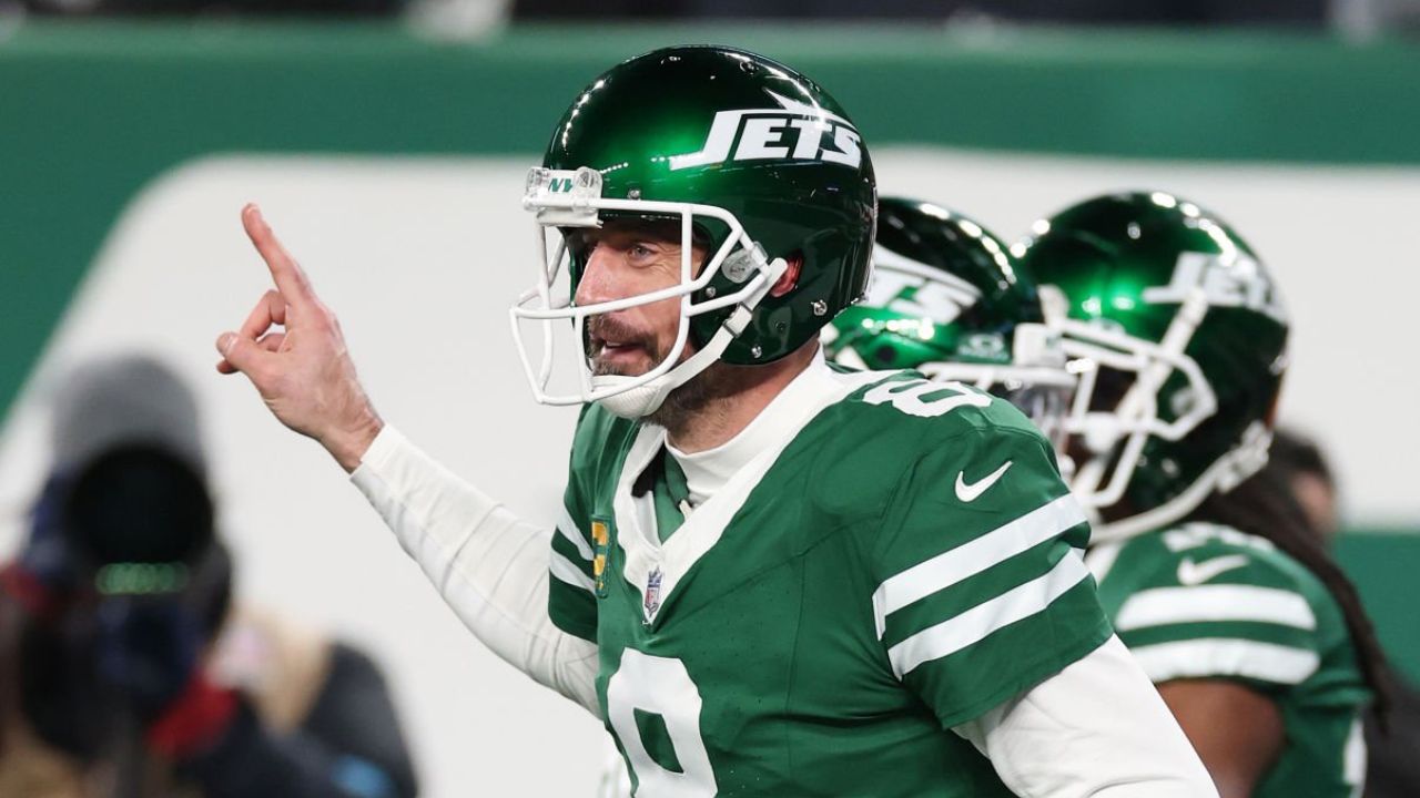 Aaron Rodgers “le hace el feo” a los Saints y más noticias NFL – Lunes 26 de mayo de 2025