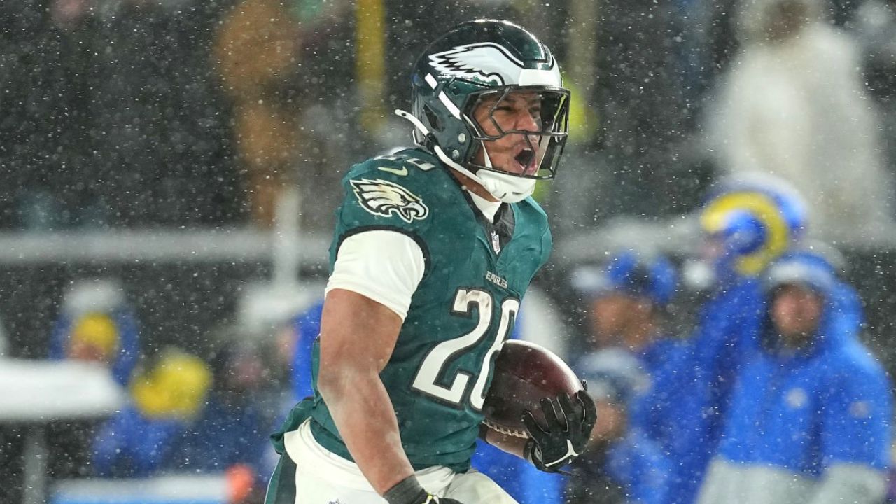 Saquon Barkley se convirtió en el corredor mejor pagado de la NFL 