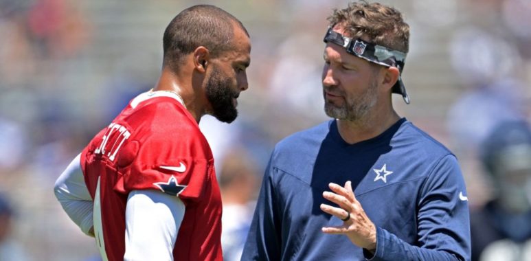 QB Dak Prescott y HC Brian Schottenheimer, Dallas Cowboys