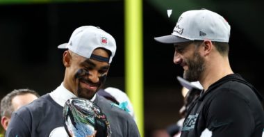 QB Jalen Hurts y HC Nick Sirianni, Philadelphia Eagles