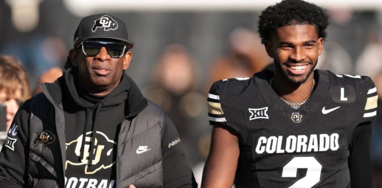 HC Deion Sanders y QB Shedeur Sanders con la Universidad de Colorado