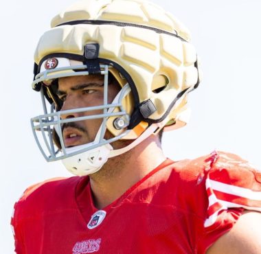 OT Isaac Alarcón, San Francisco 49ers
