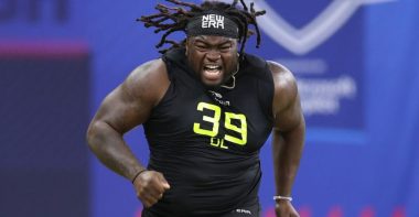DT CJ West, nuevo jugador de los San Francisco 49ers