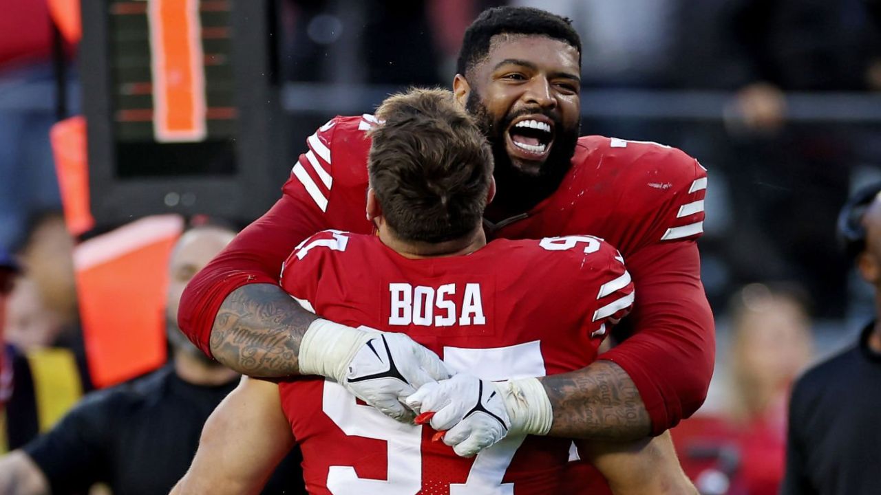 49ers: Nick Bosa y Trent Williams, presentes en prácticas para enseñar a novatos