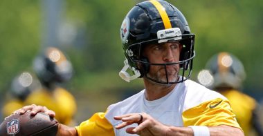 QB Aaron Rodgers, Pittsburgh Steelers