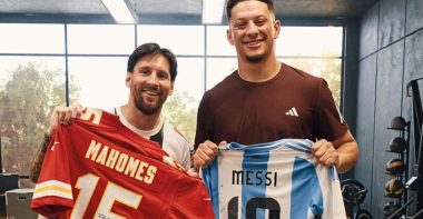 Patrick Mahomes y Lionel Messi en comercial de Adidas