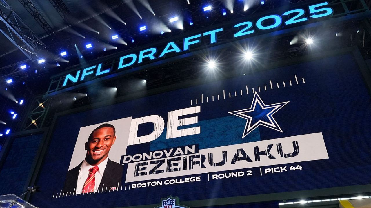 Por qué siguen sin firmar 30 de 32 novatos de segunda ronda del Draft NFL 2025