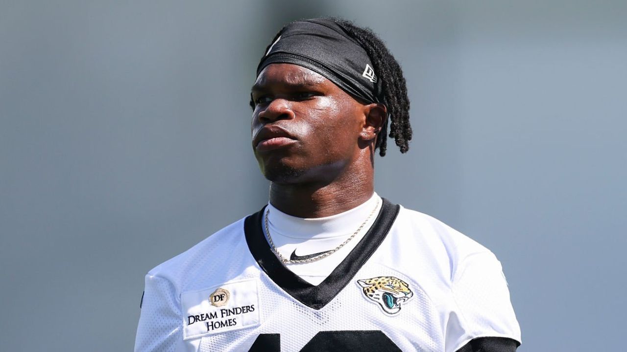 ¿Travis Hunter jugará ofensiva y defensiva en 2025? Esto dicen los Jaguars