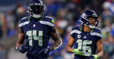 WR DK Metcalf (izquierda) y WR Tyler Lockett (derecha) Seattle Seahawks