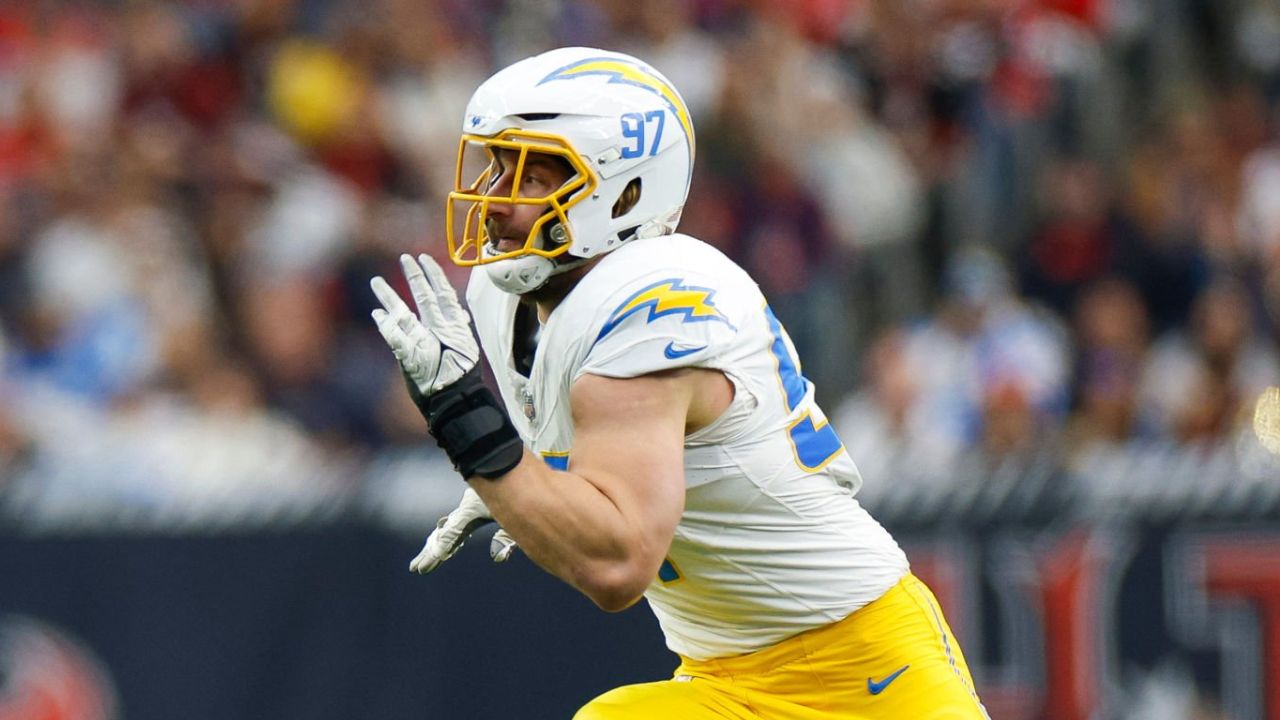 Reporte: 49ers y Joey Bosa “parece que van a llegar a un acuerdo”