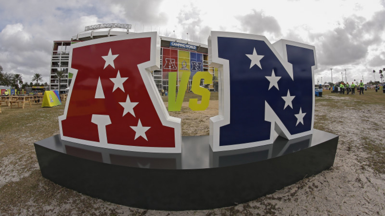 ¿Cómo es el arreglo por conferencias en la NFL?
