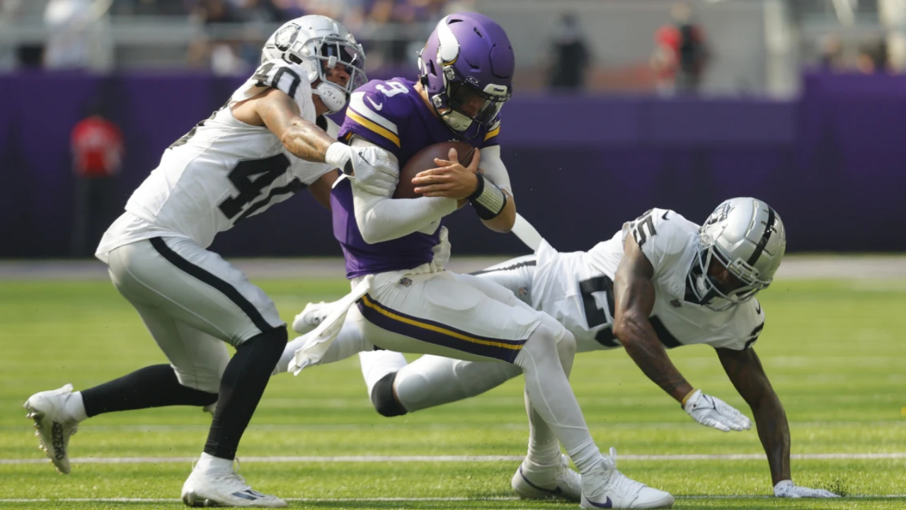 J.J. McCarthy no podrá debutar con Vikings hasta 2025 tras cirugía