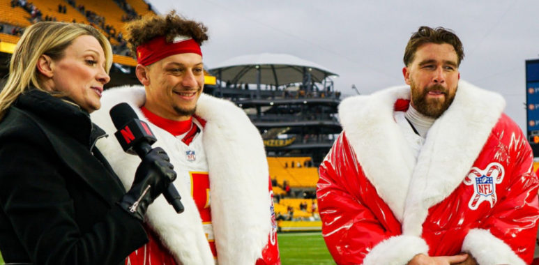 QB Patrick Mahomes (izquierda), TE Travis Kelce (derecha), Kansas City Chiefs