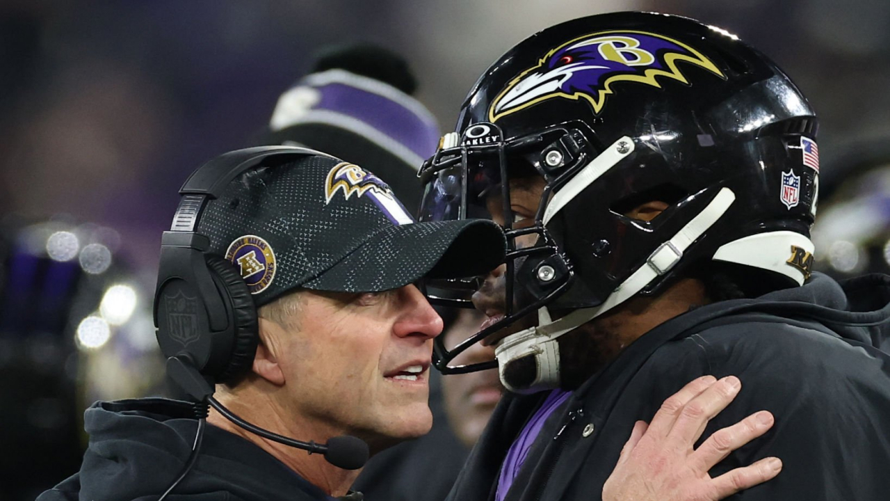 Derrick Henry aplasta, Ravens pasan tranquilos el Wild Card