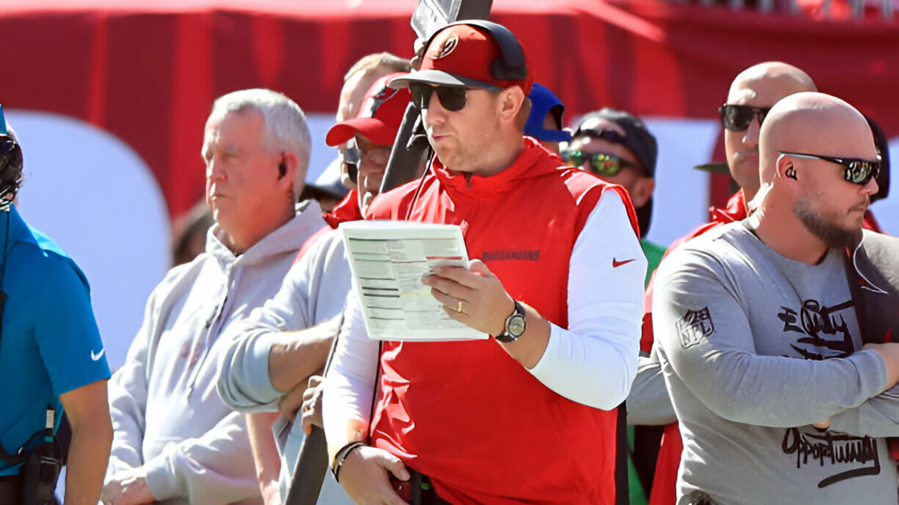 Liam Coen aceptó ir a los Jaguars para ser su nuevo head coach