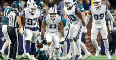 DE Demarcus Lawrence, LB Micah Parsons juntos en los Dallas Cowboys