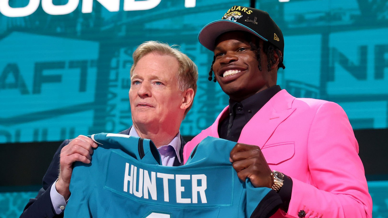 ¿Quién es Travis Hunter, nuevo cornerback/wide receiver de los Jaguars?