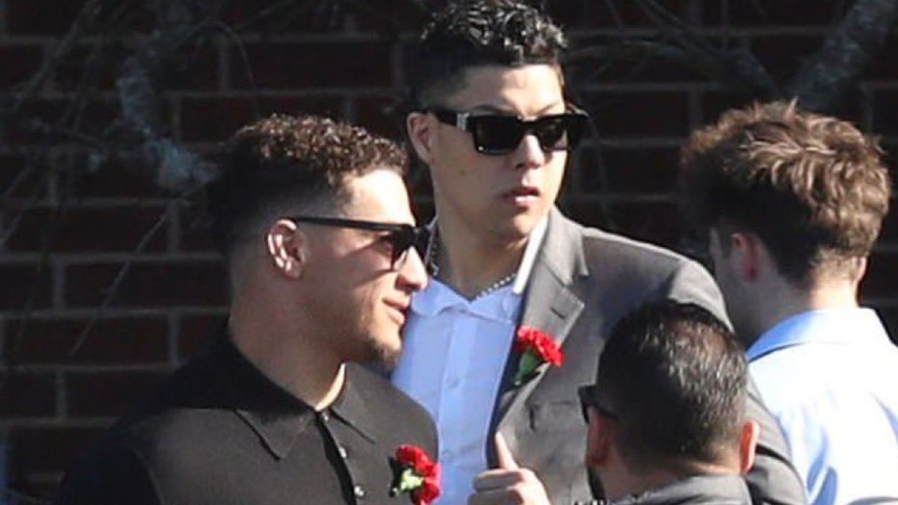 Con nuevo corte, Patrick Mahomes asiste al funeral de su abuelo