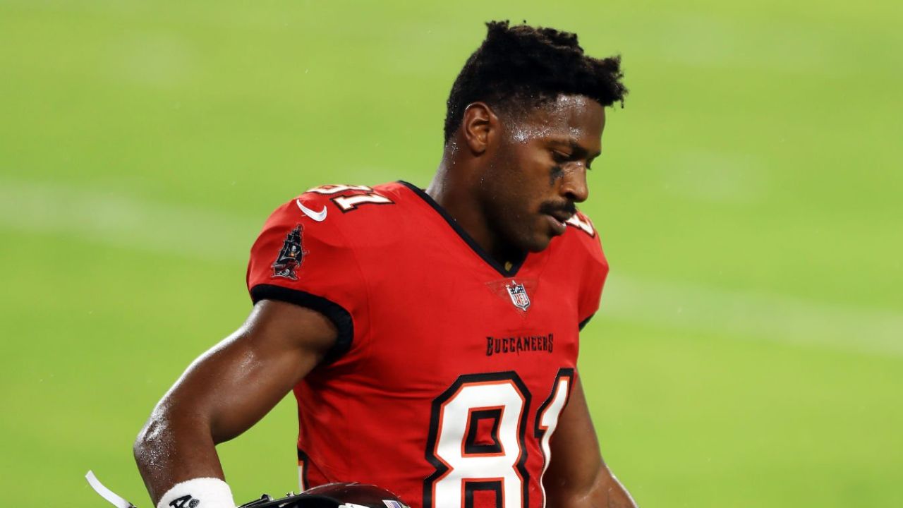 Antonio Brown: recuento de TODOS sus problemas con la ley